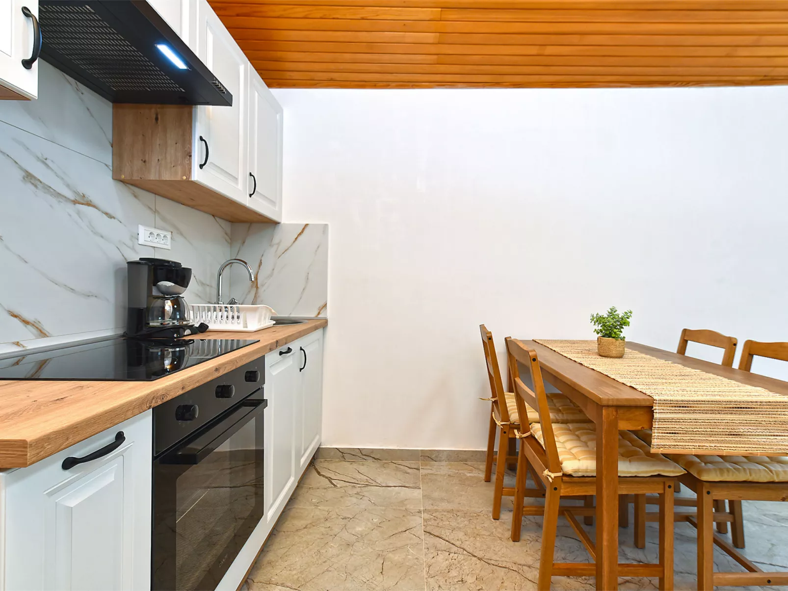 Apartment 2240 - Drinnen