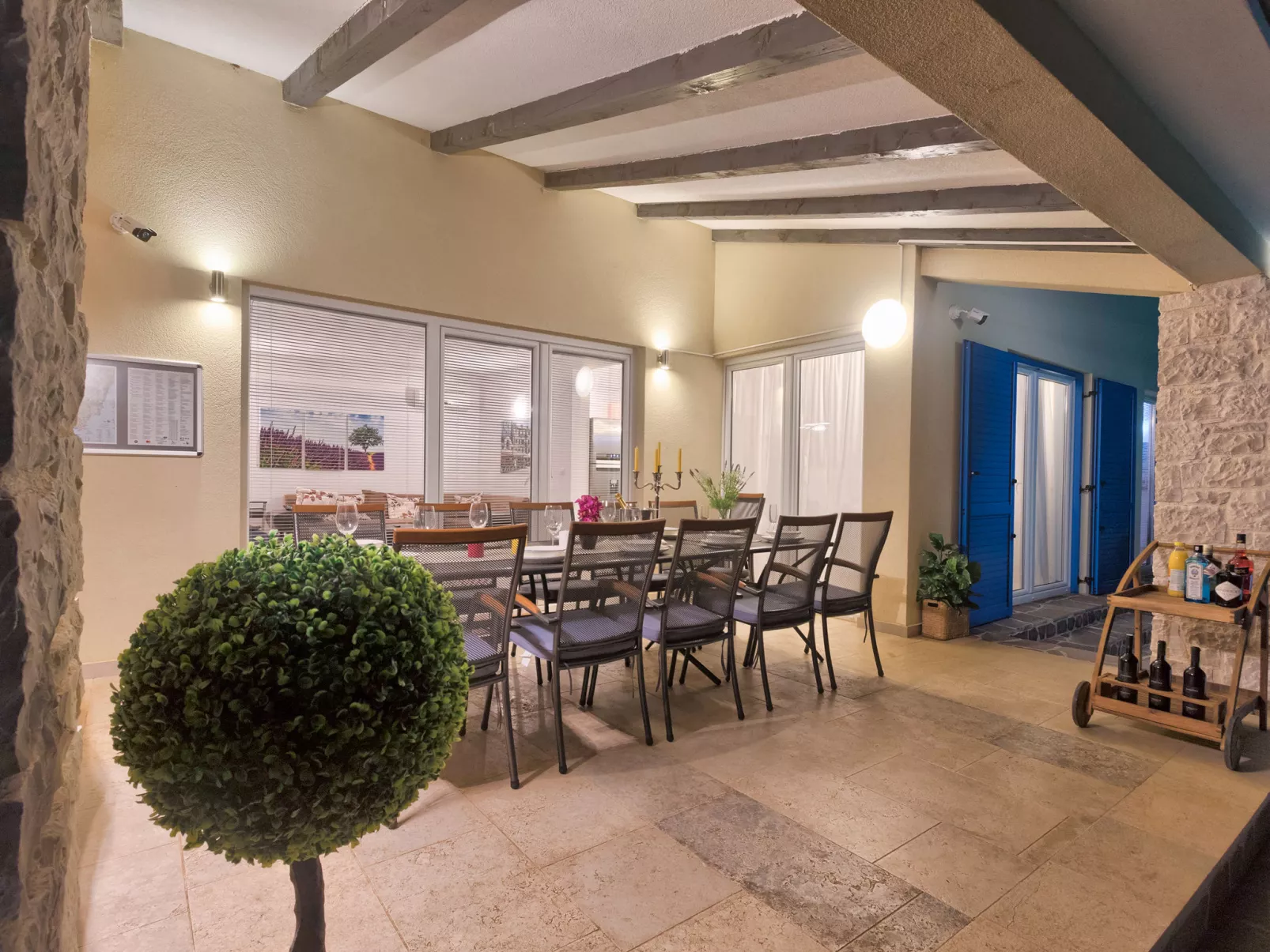 Villa 1522 - Draußen