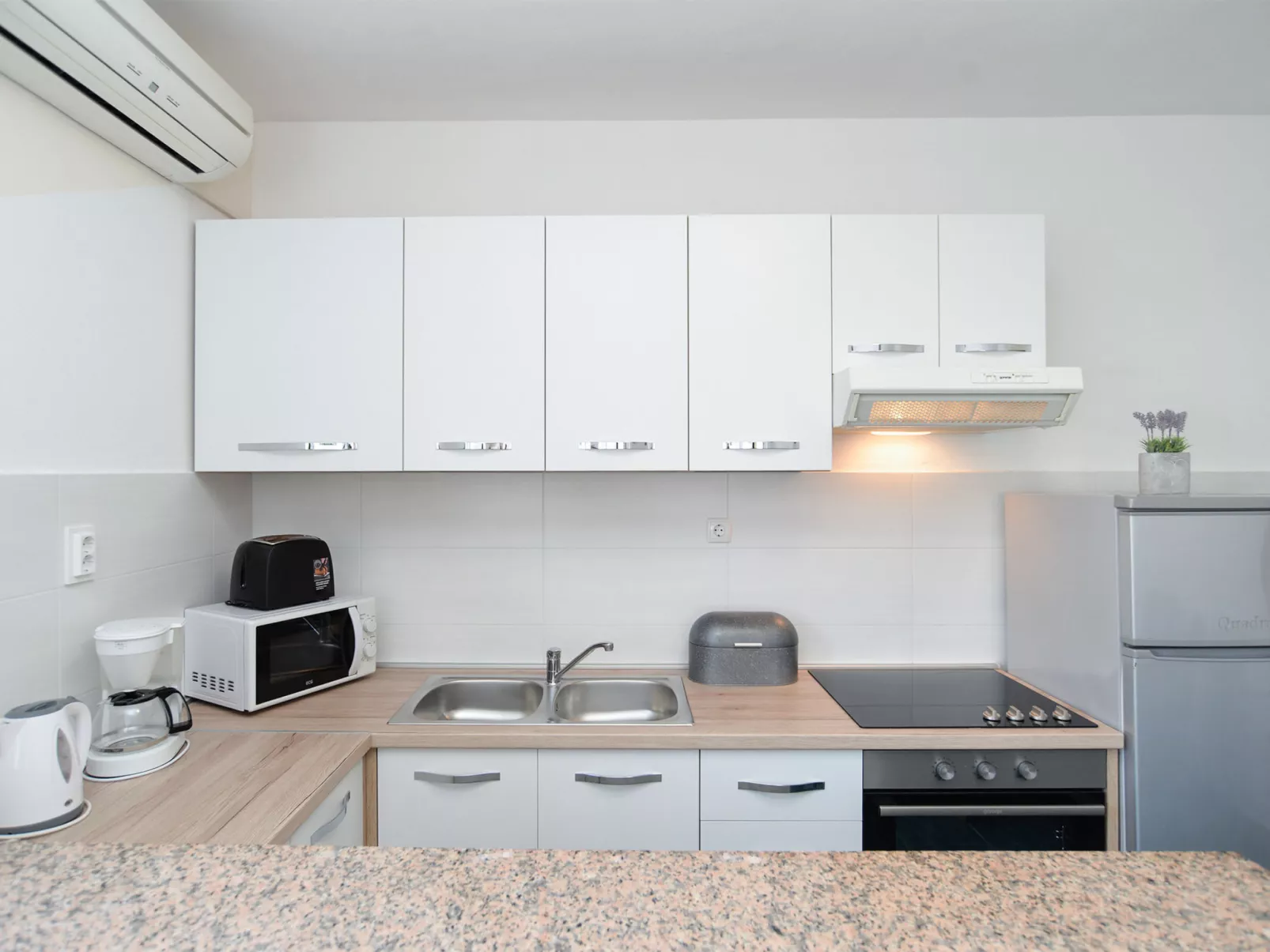 Apartment 2074 - Dedans