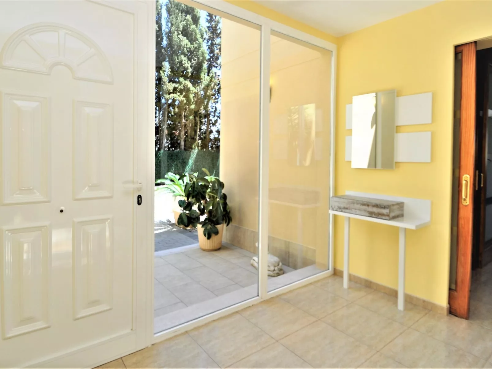 VILLA HUGO Casa en zona residencial tranquila Bahía Grande con Piscina Privada. - Outside