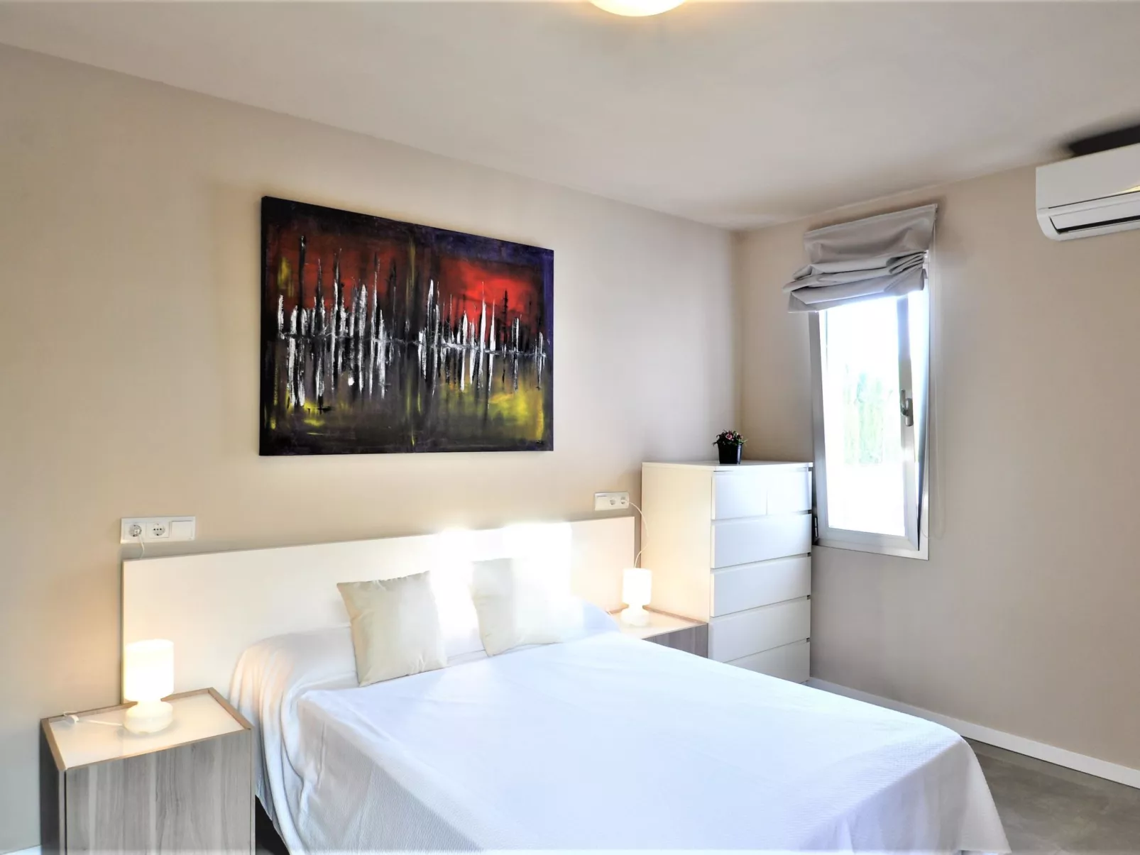 Moderna Villa cerca del golf y con piscina privada, ideal para familias - ofert - Inside