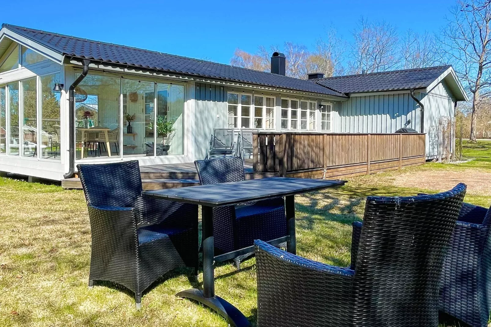 5 Sterne Ferienhaus in FÄRJESTADEN - Im Freien
