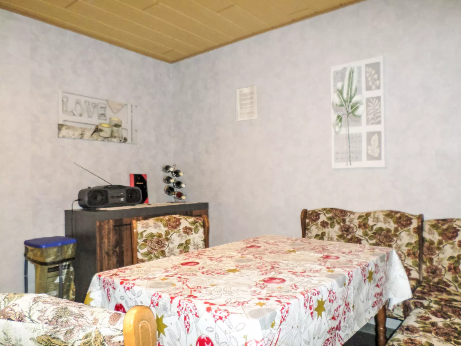 Orpington - Inside