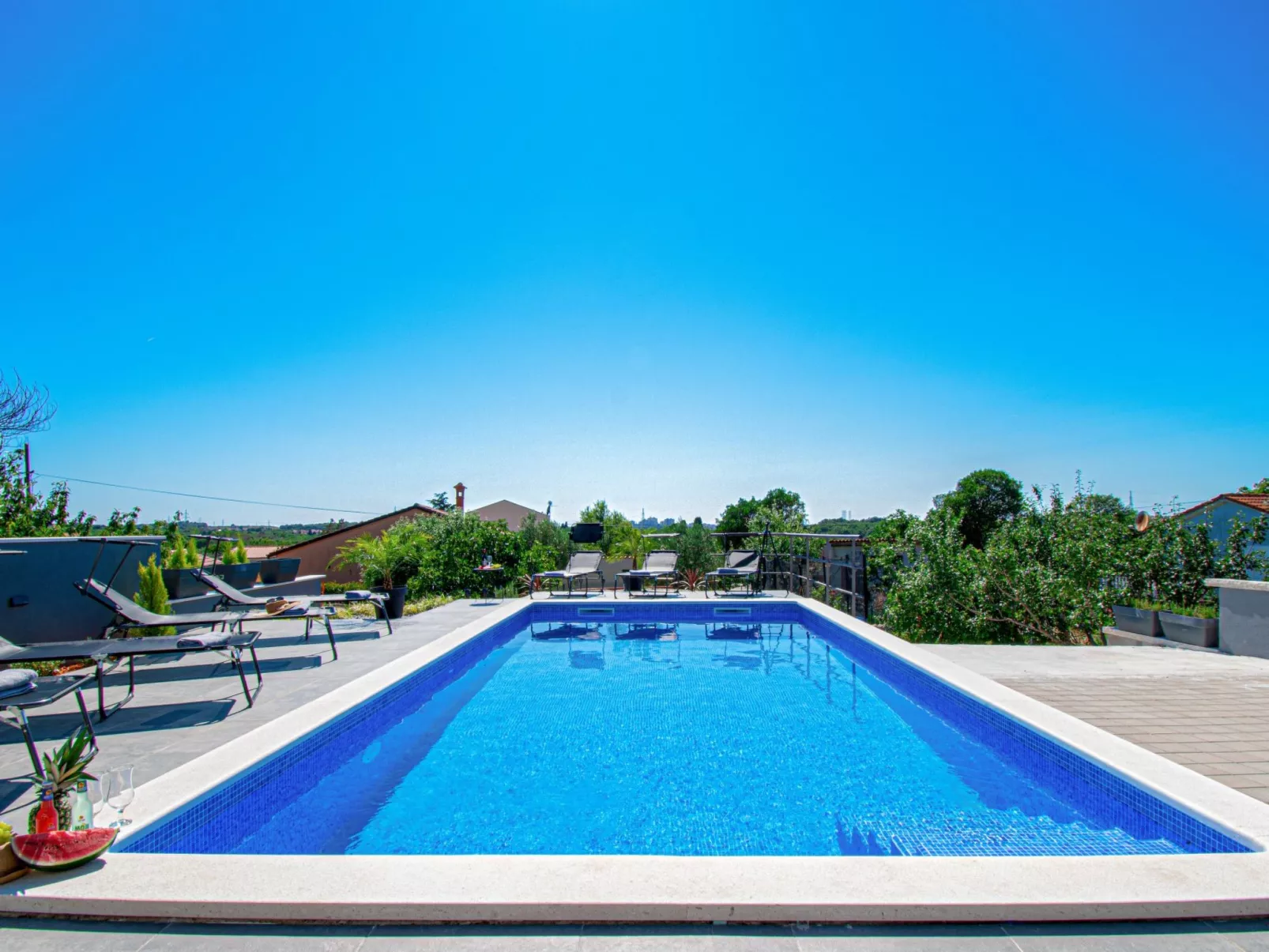 House La Perla
