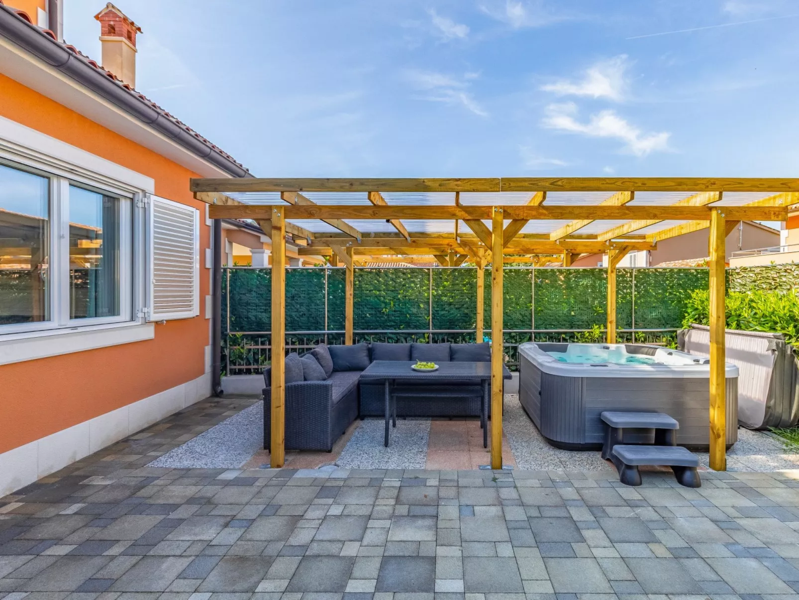 Villa Lotus 13K