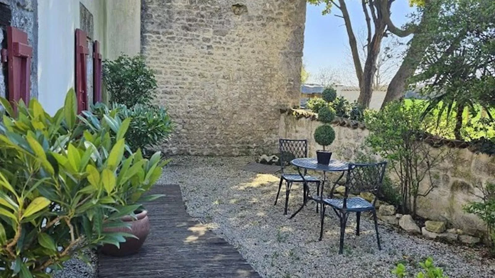 Le Bonheur - Terrace balcony