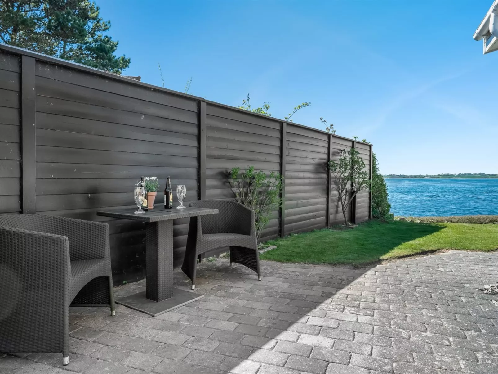 "Stilla" - 150m from the sea - Outside