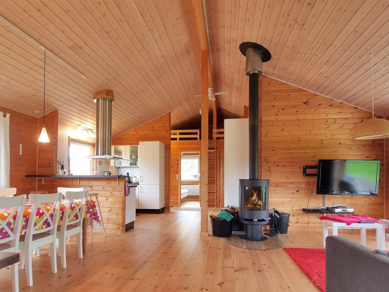 "Karanfilka" - 900m from the sea - Drinnen