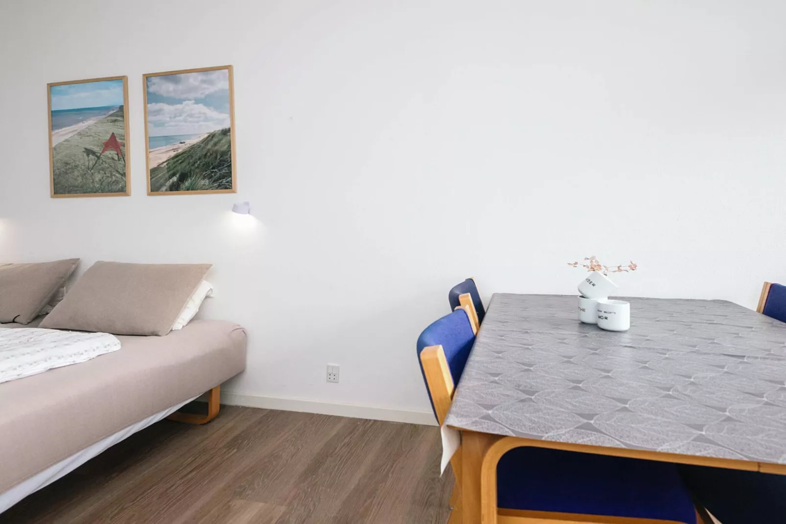 1 room,View cou.,G.Floor/1.floor,Prem - Intérieur