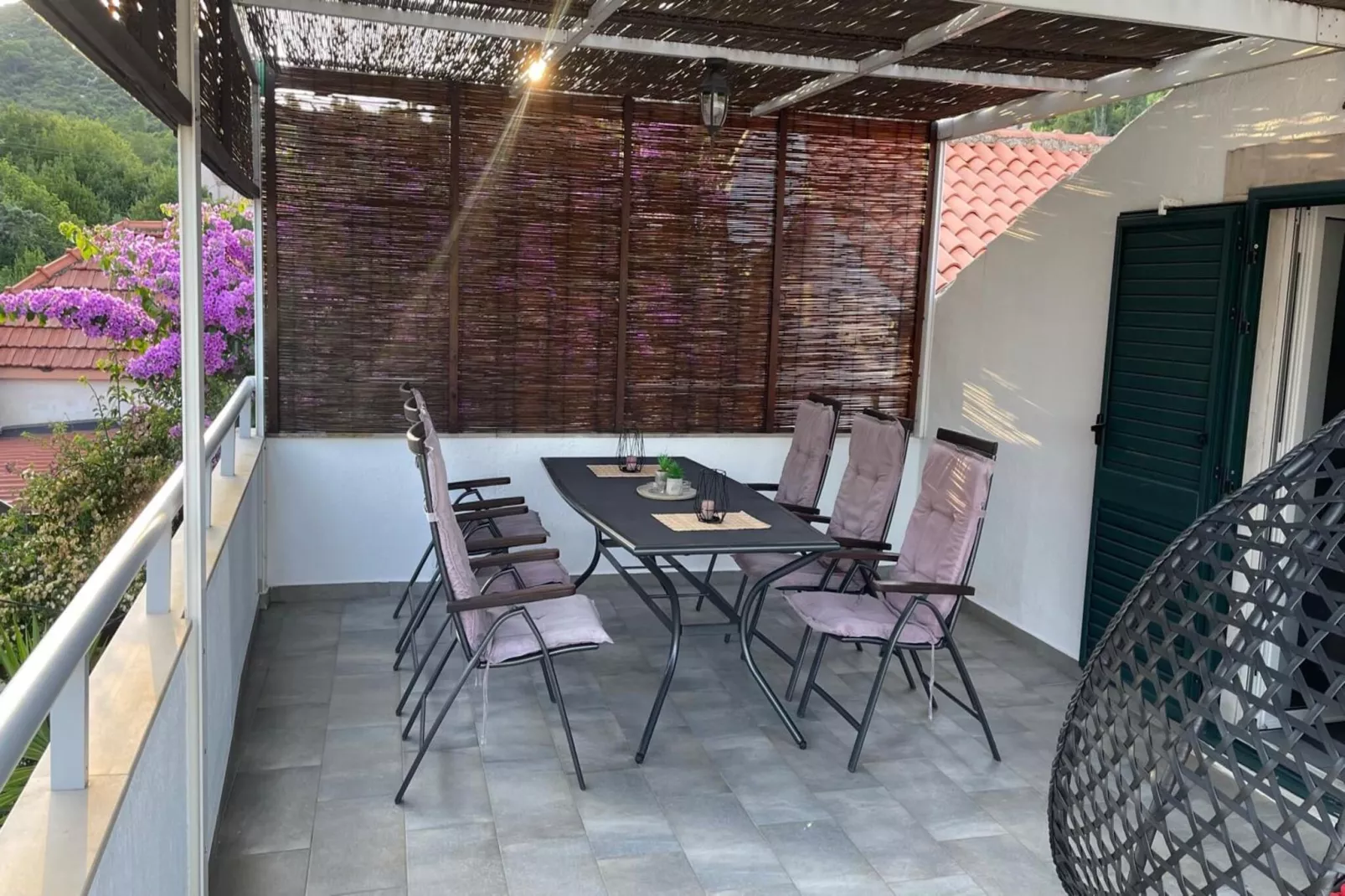 Holiday Home Milutinovic - Four Bedroom  Holiday Home with Sea View - Esszimmer