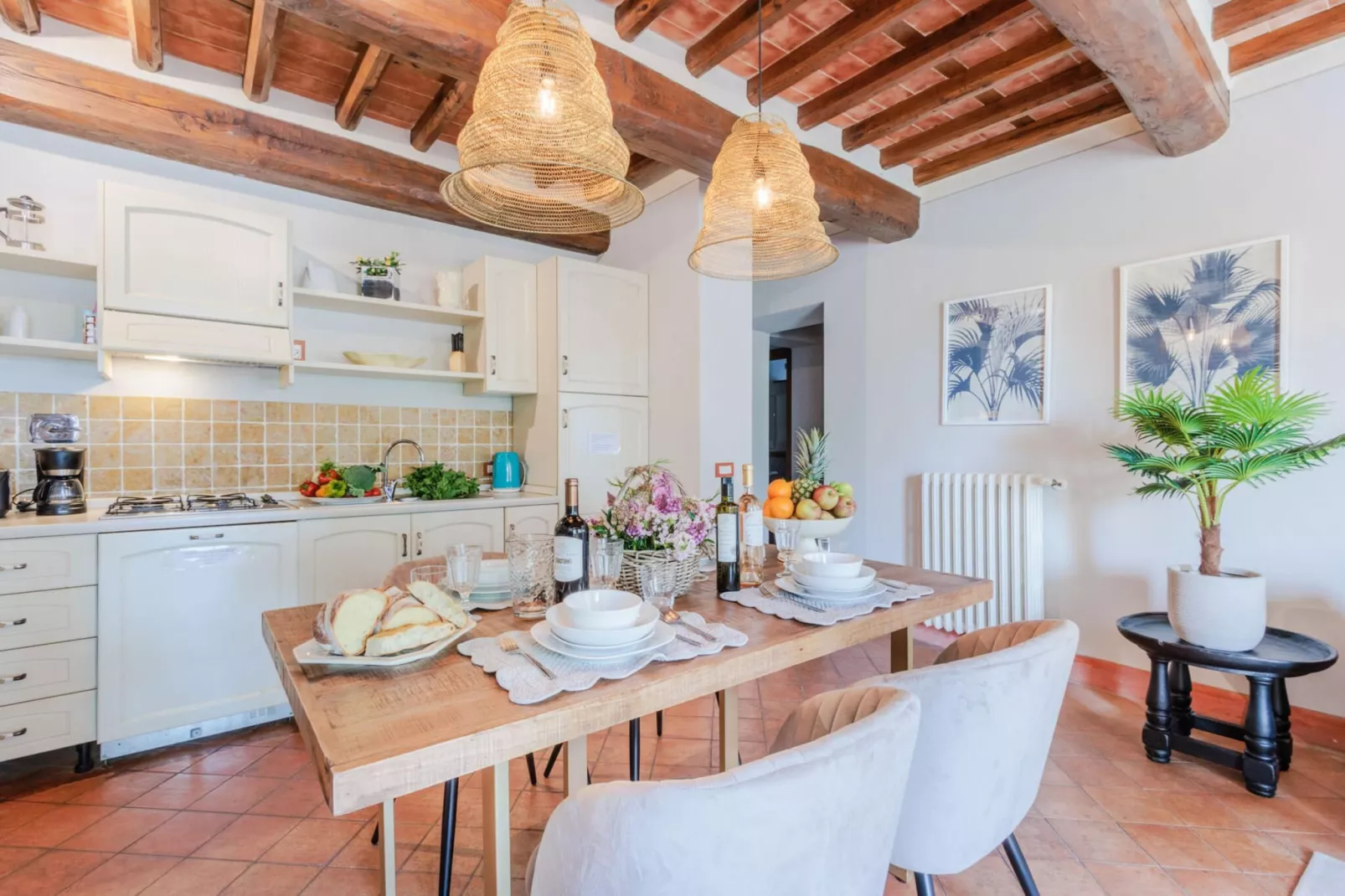 Jacopo Farmhouse Apartment in Wine Resort in Lucca - Dining room