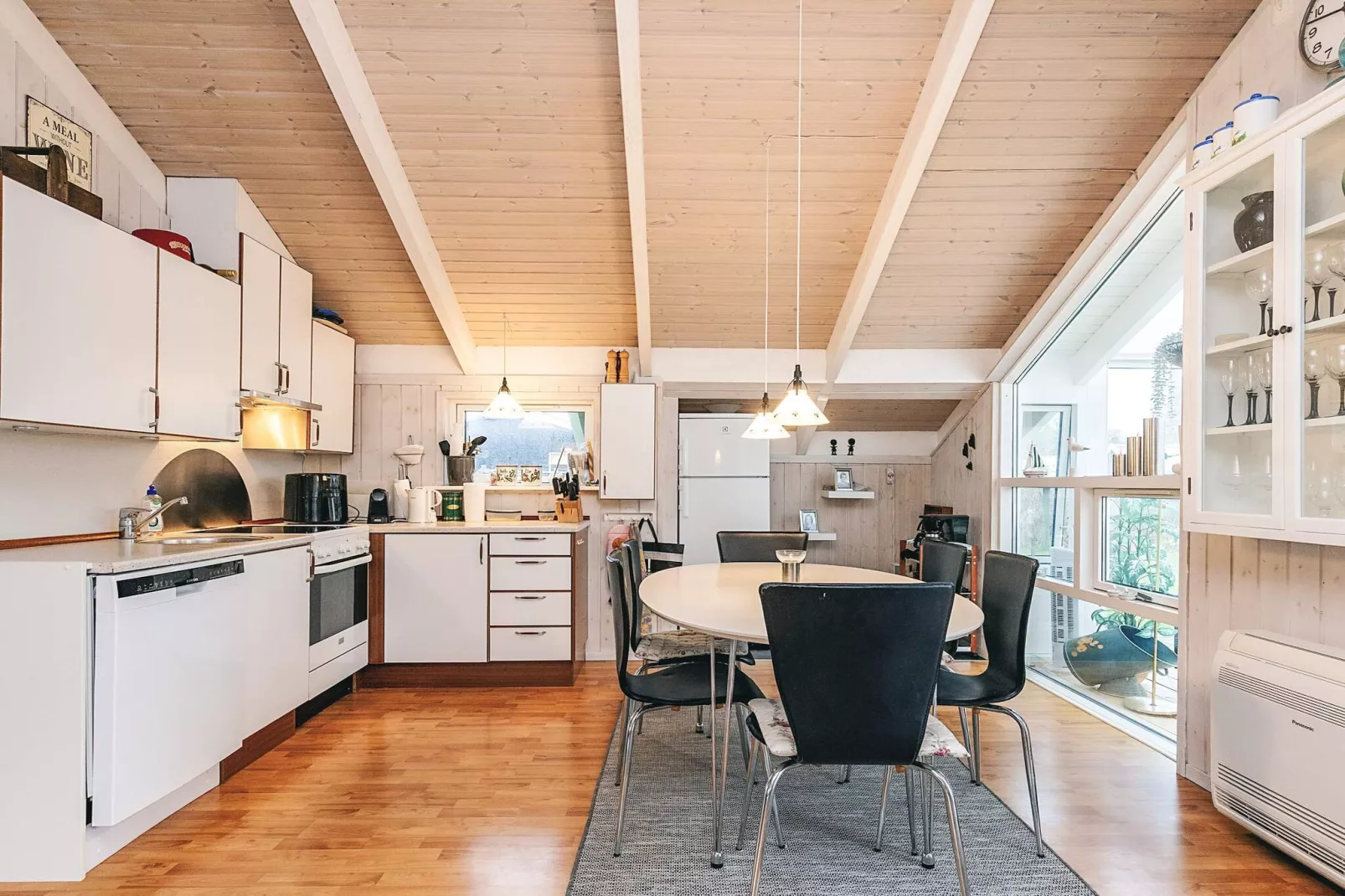 Cozy holiday home for four guests - Indoor