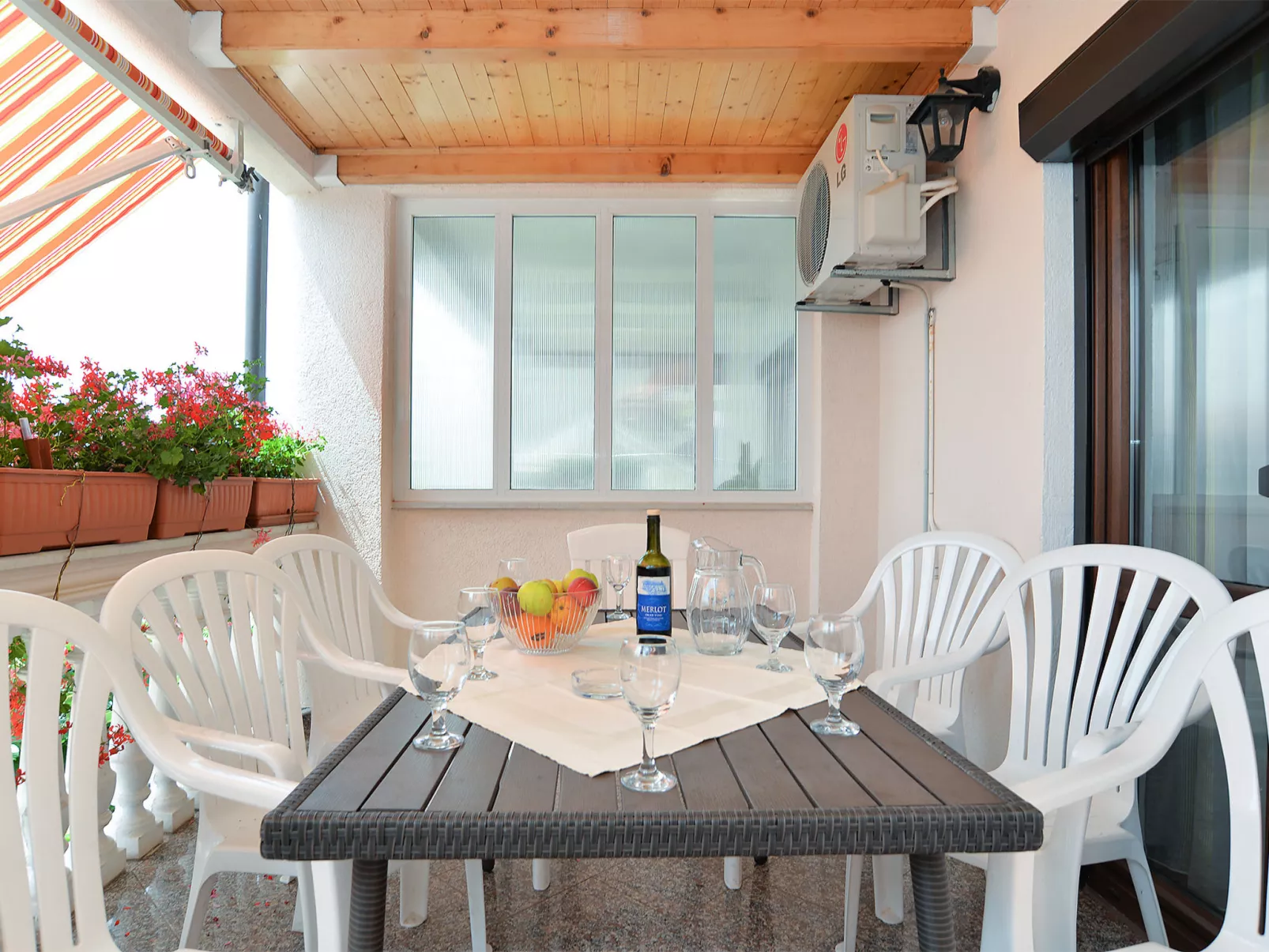 Apartment 43 - Dehors