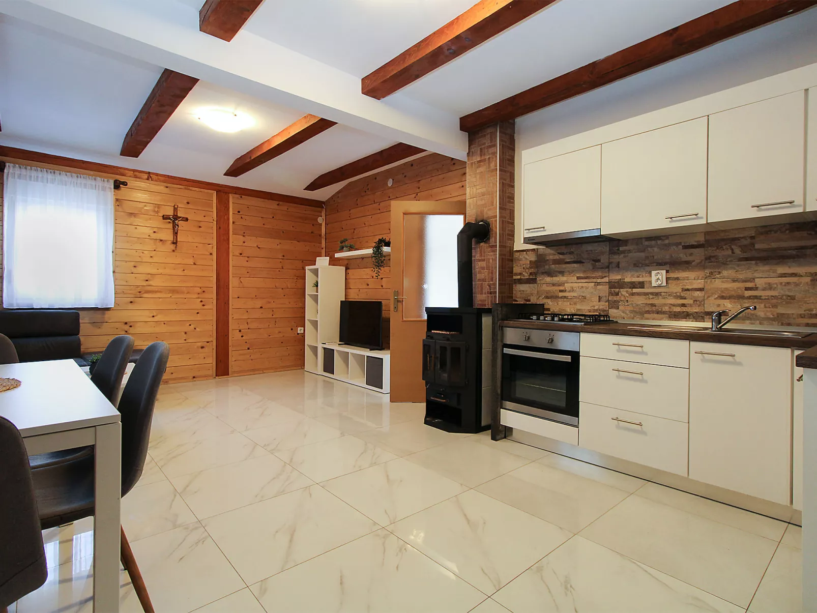 House 2233 - Dedans