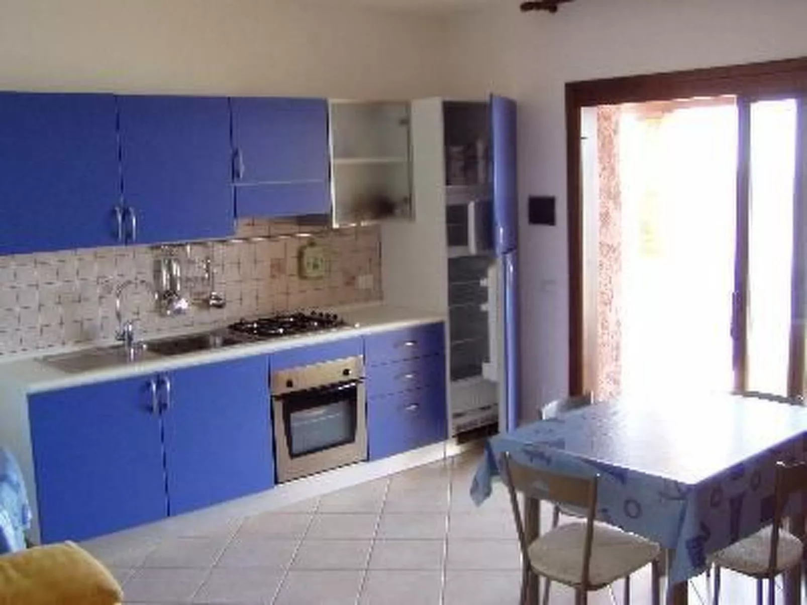 In Villaputzu mit Grill und Terrasse - Inside