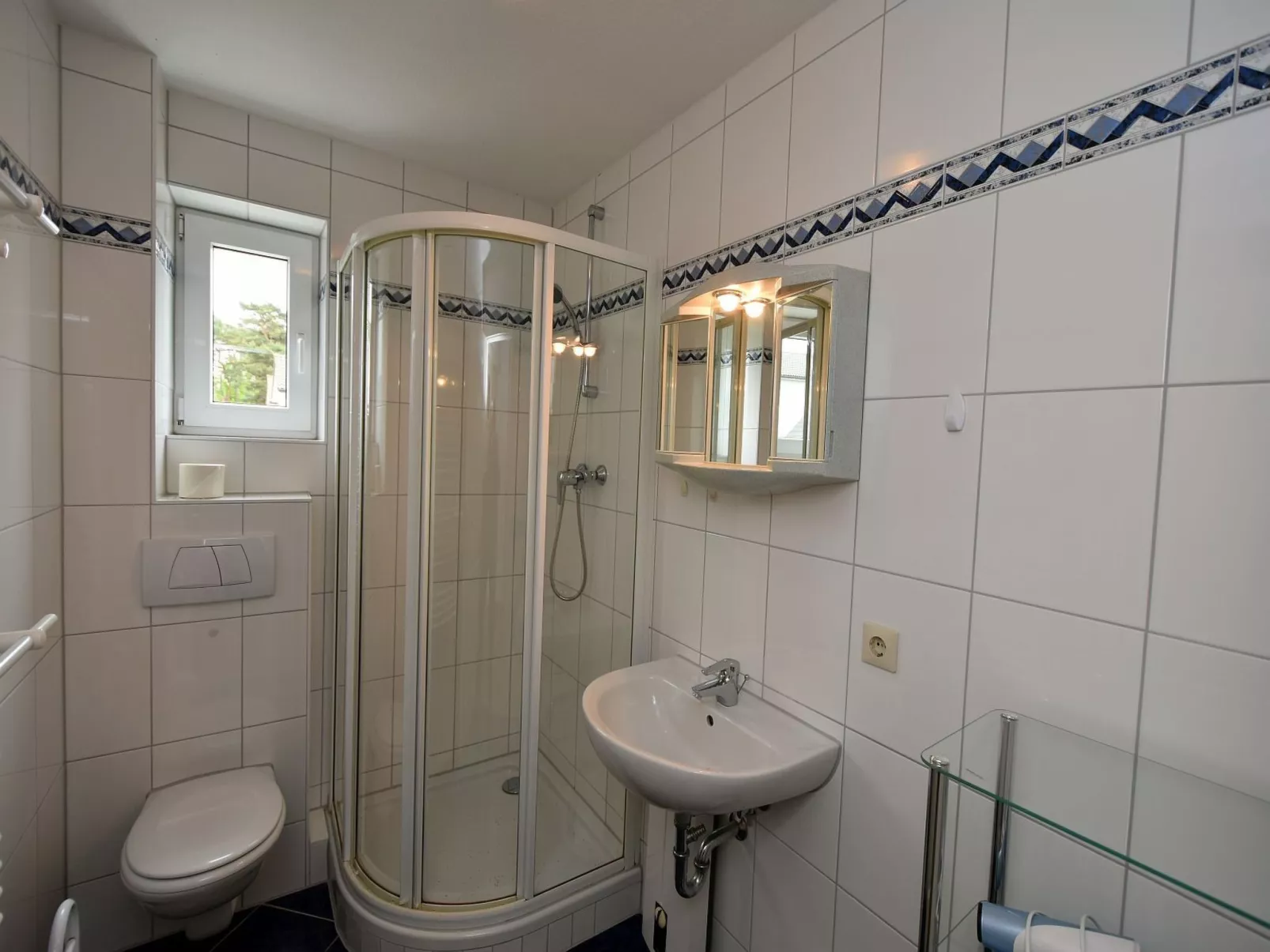 Für 4 Personen in Ostseebad Baabe - Drinnen