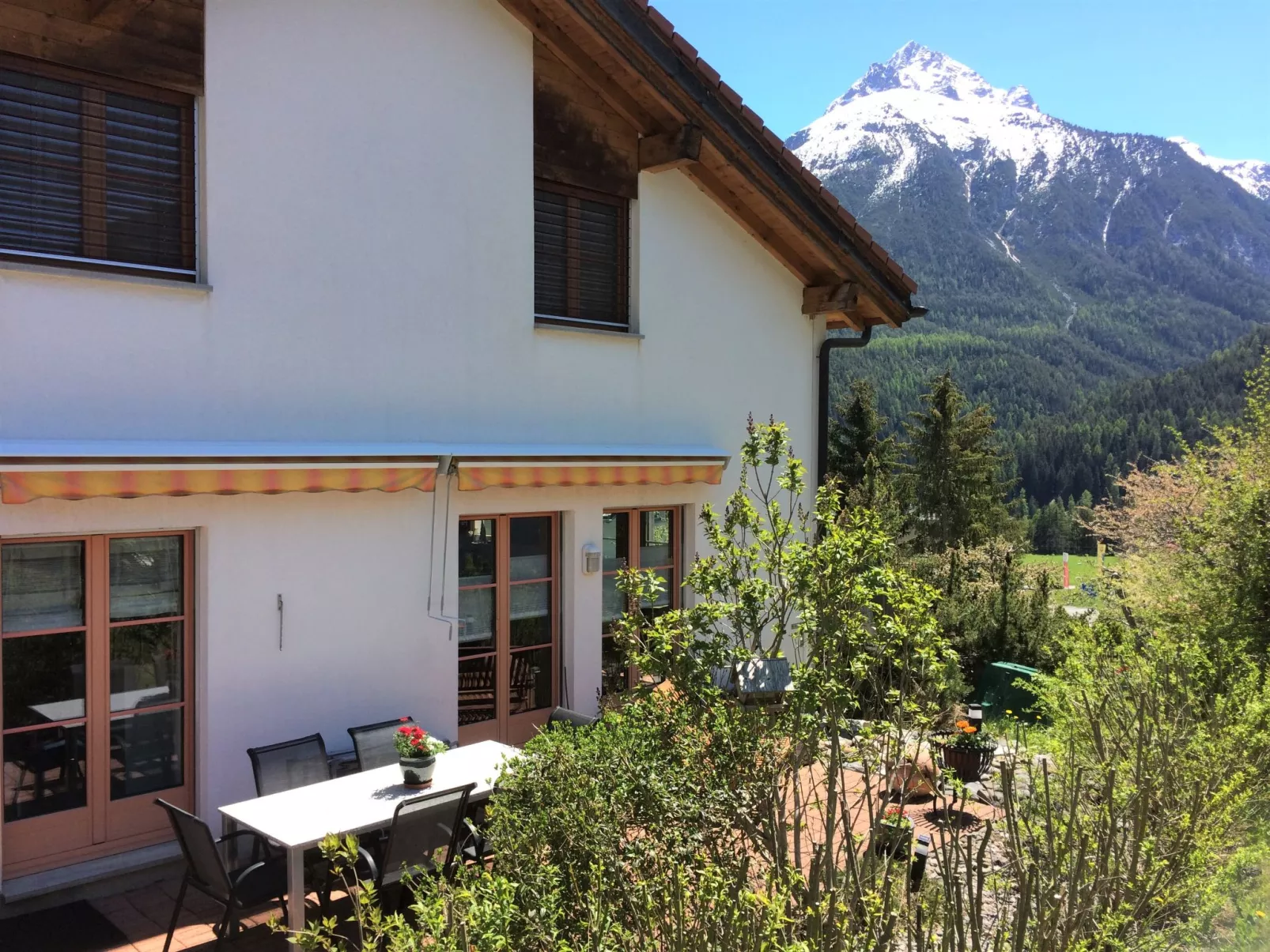 Ferienwohnungen Senda 495D, (Scuol). - Outside