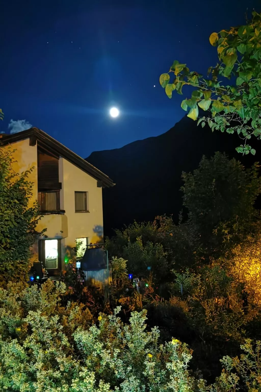 Chasa Ravagl, (Scuol). - Draußen