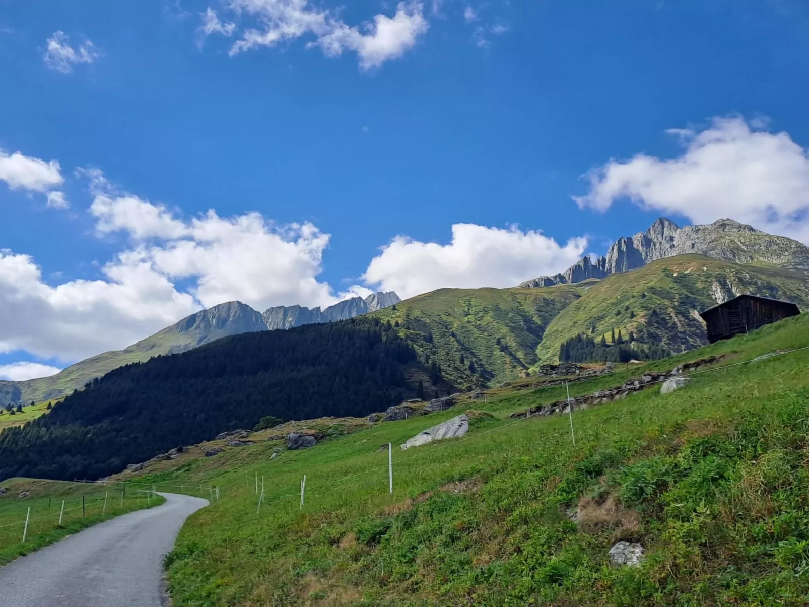 Biala Casa Pintga Streiff, (Rueras). - Draußen