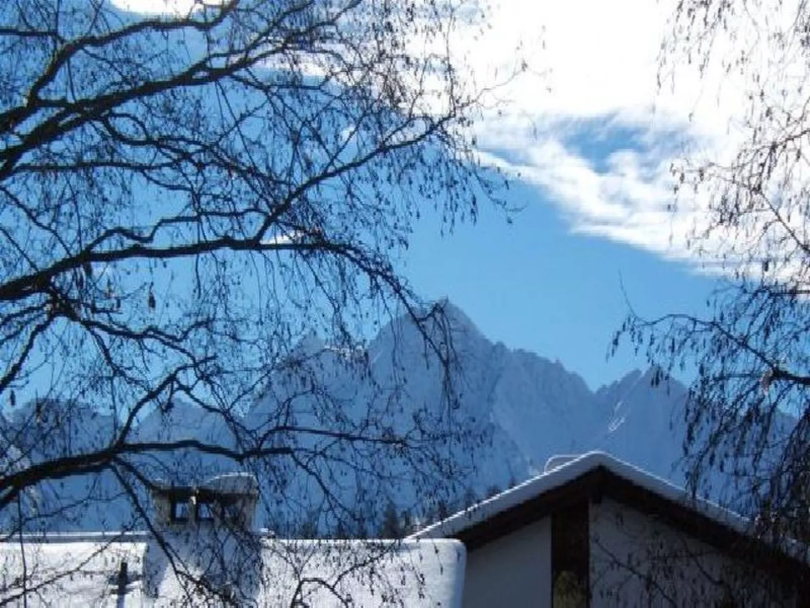 Arcula, (Flims Dorf). Grosszügige 3.5 Zimmerwohnung, 105 m2, ruhig & zentral ge