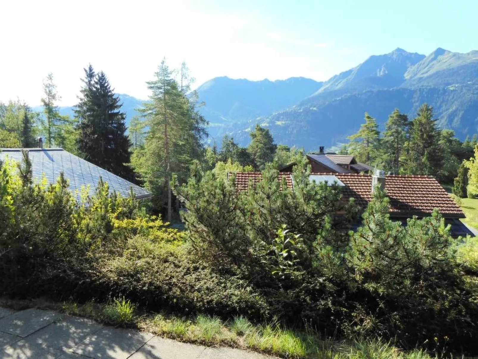 Pignia 2 / Greulich, (Laax Dorf). 3 Zimmerwohnung - Draußen