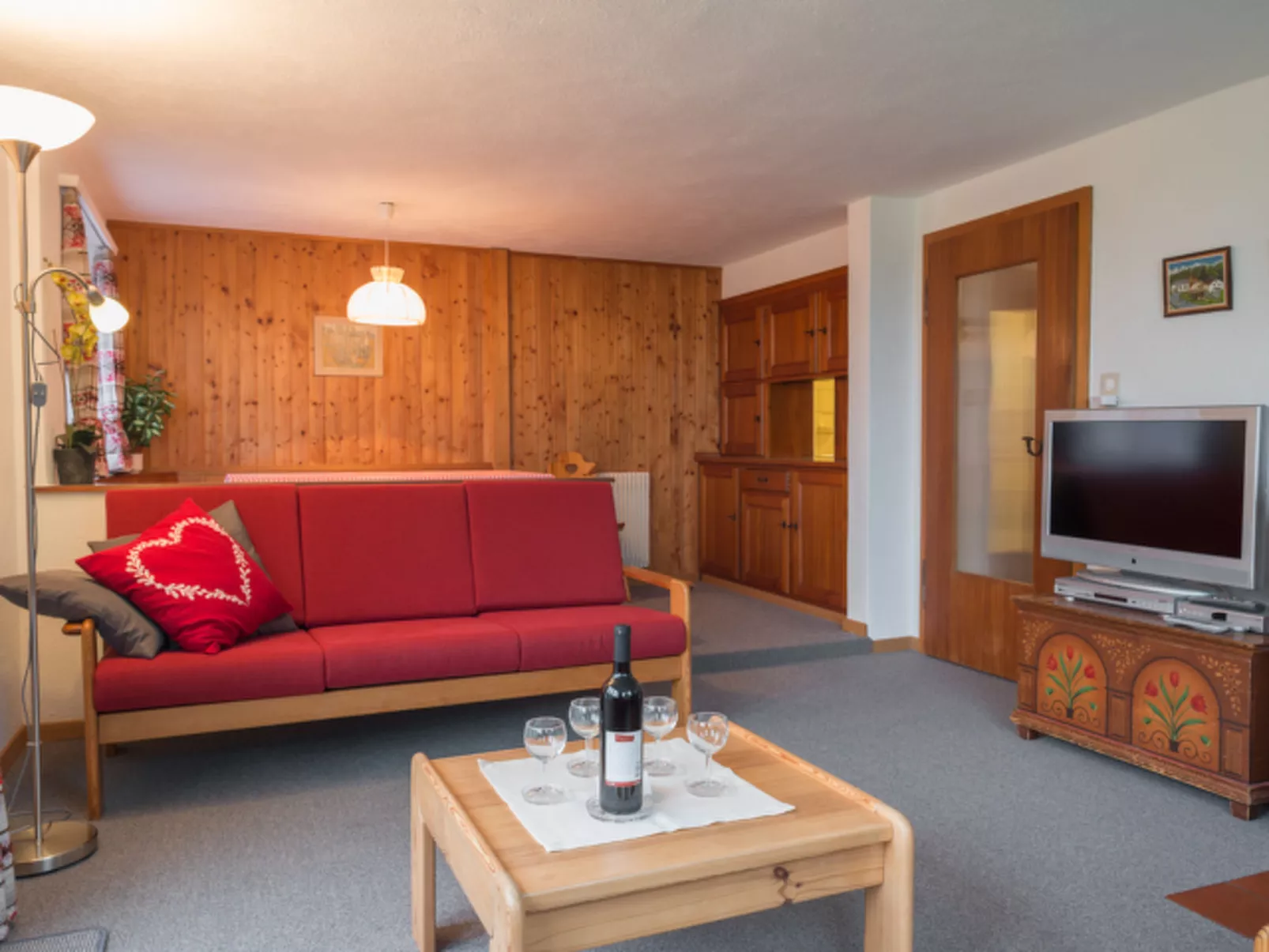 Casa Mirella, (Flims Dorf). 4 Zimmerwohnung - Drinnen