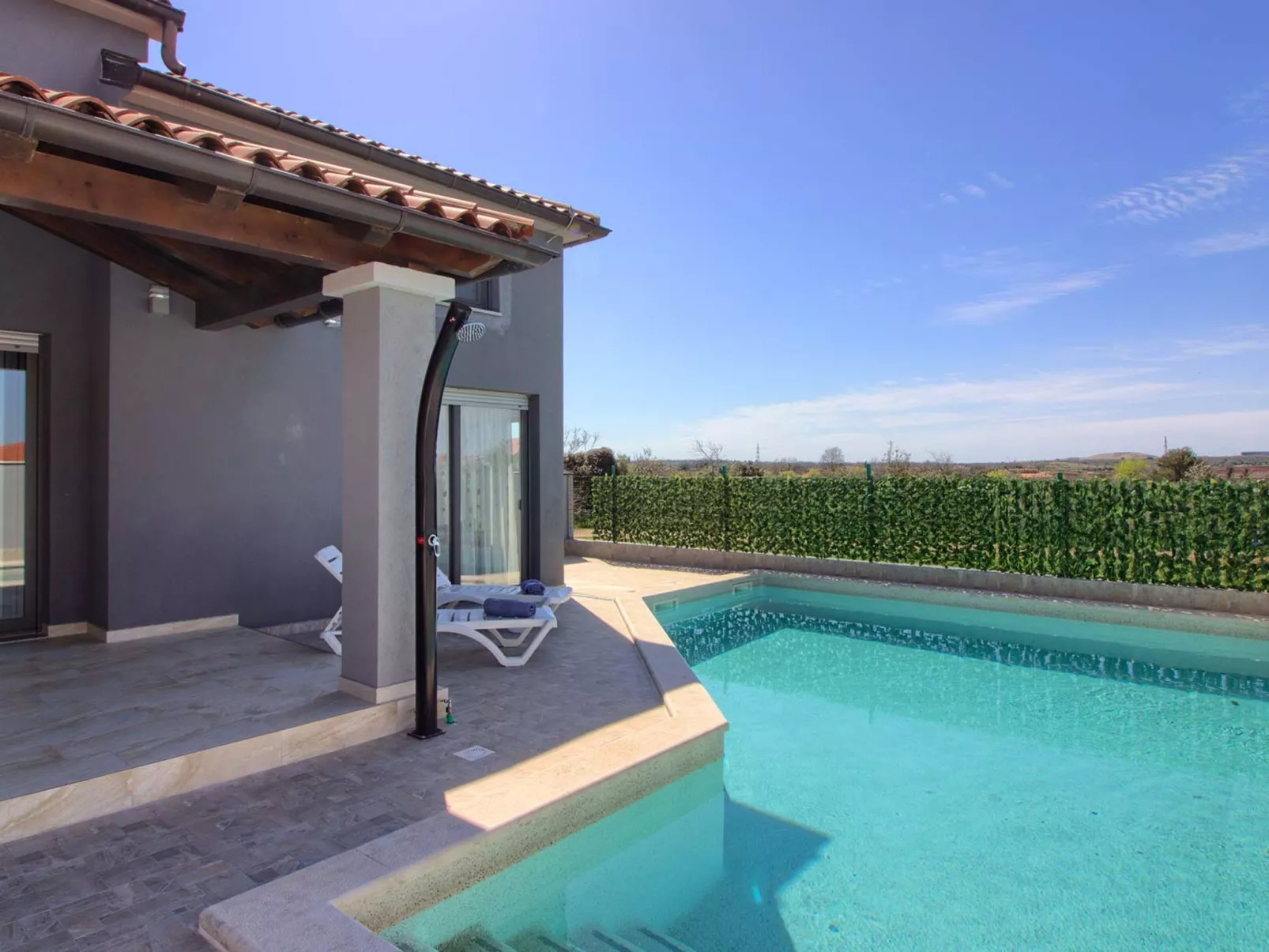 Villa Verde with heated pool - Draußen
