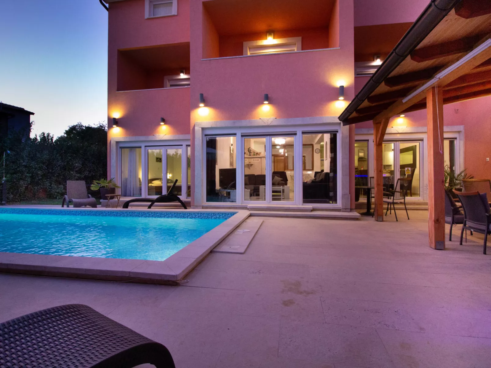 Villa Katarina - Outside