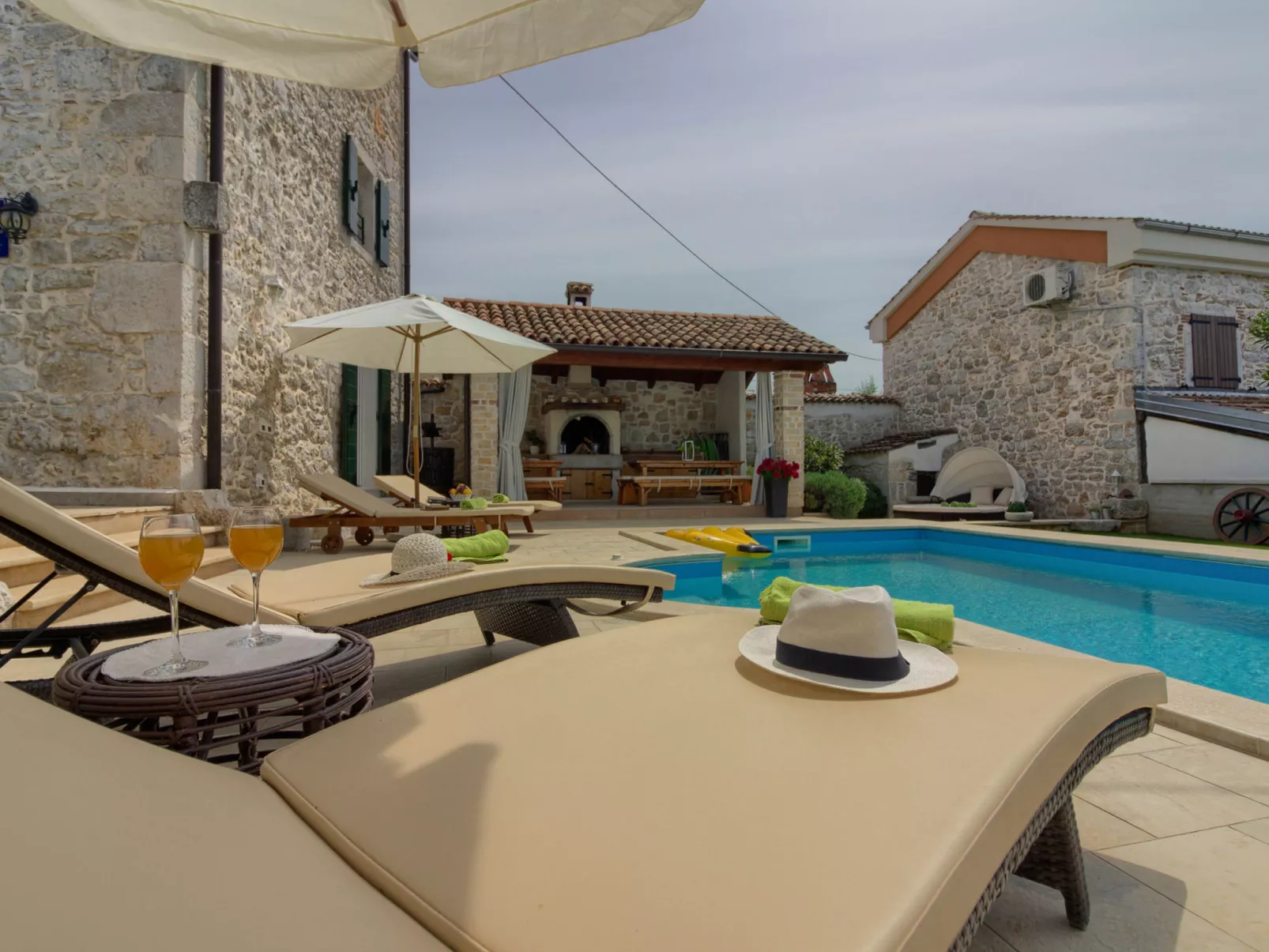 Villa Parentium - Outside