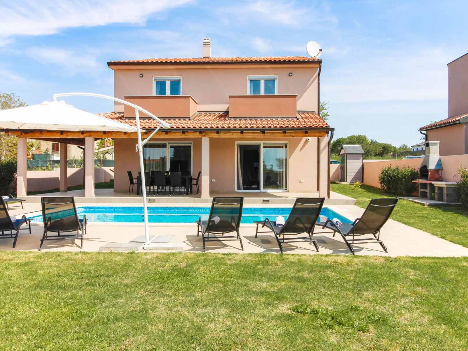 Villa Enjoy - Draußen