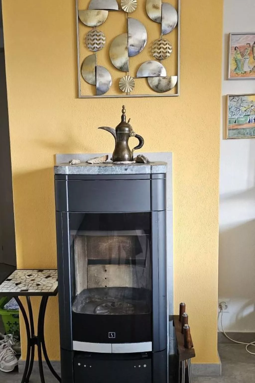 Neue 2 1/2-Zimmer-Ferienwohnung Crans-Montana - Randogne - Drinnen