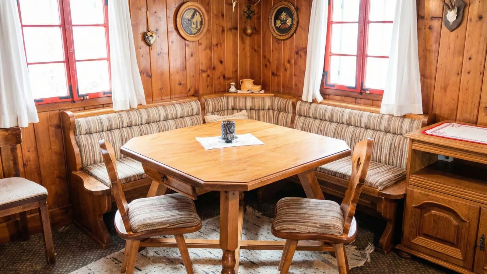 Almhütte Seebergalm - Esszimmer