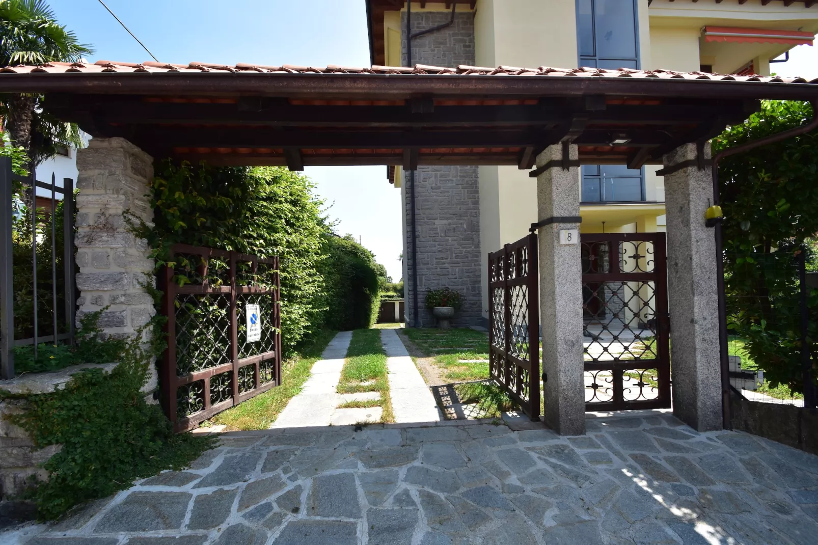 Castagnola Quattro - Empfangshalle