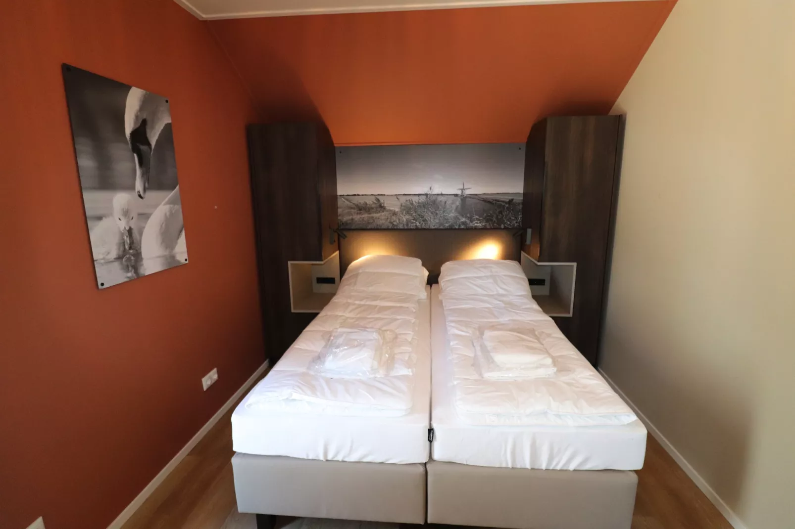 Moderne hoekvilla middenin Friesland - Schlafzimmer