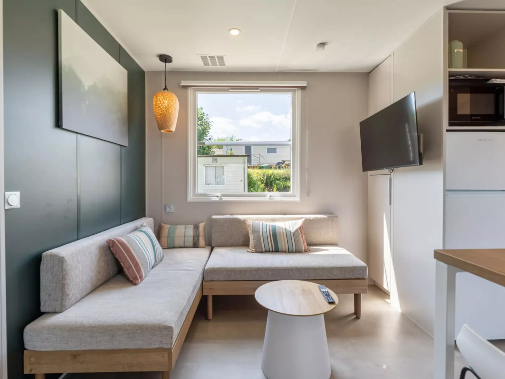 Camping Papillon Bouillon - Vakantiehuis ChaliBou - Inside