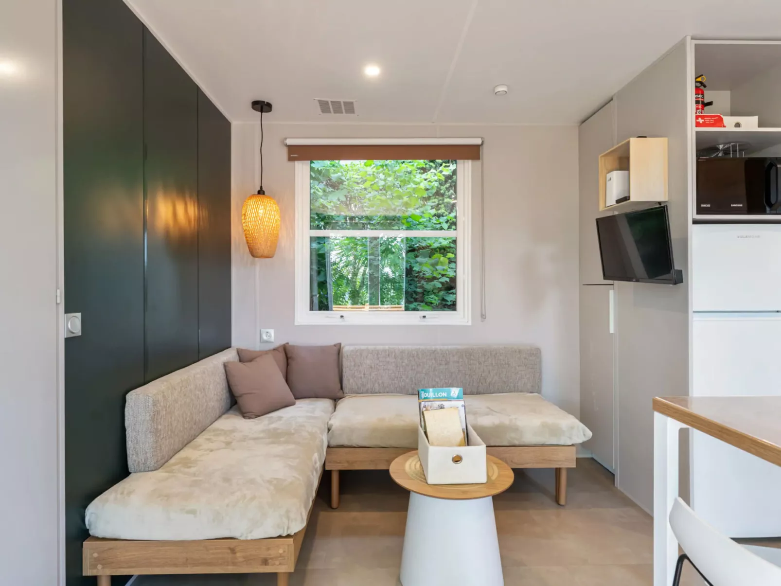 Camping Papillon Bouillon - Buena Vista - Inside