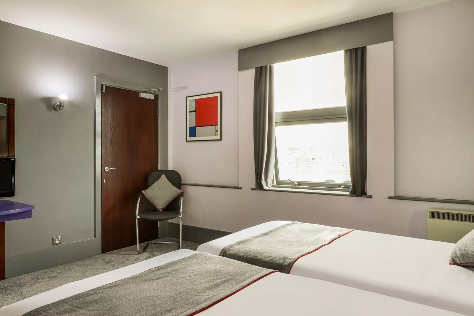 Standard Twin Room - Schlafzimmer