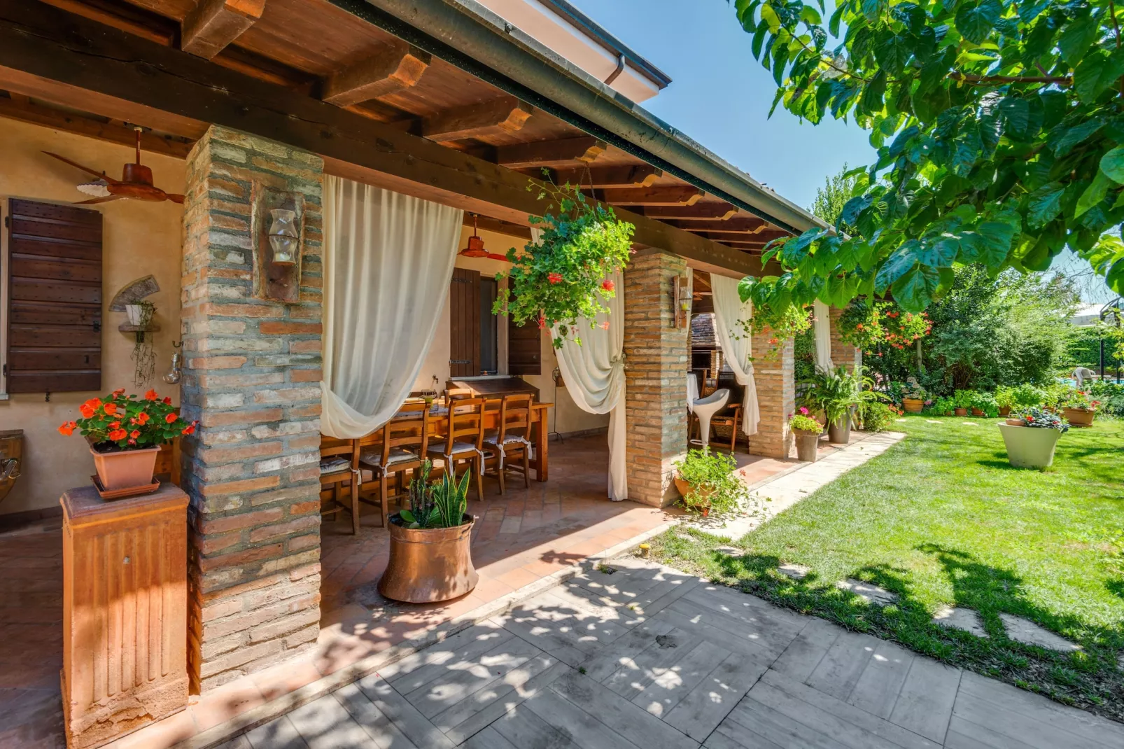 Casa Vacanze situata tra Mantova Verona e il Lago di Garda - Il Trigolo - Terrasse / balcon