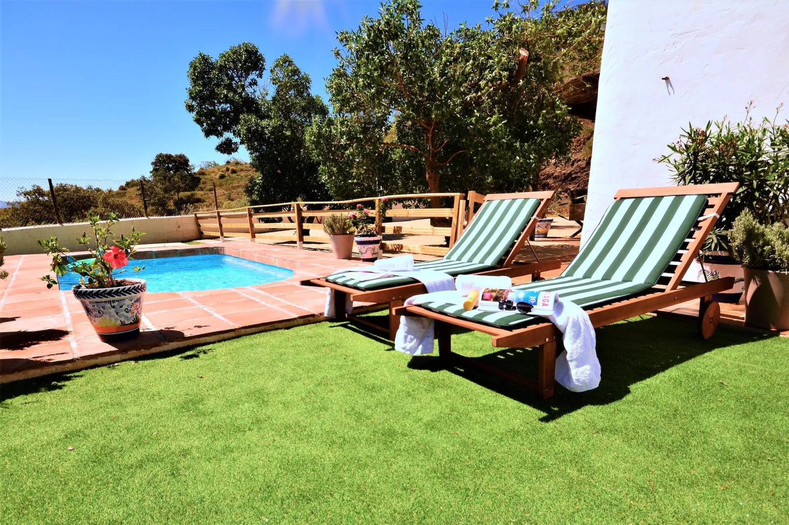 Villa Montes de Málaga - Schwimmbad