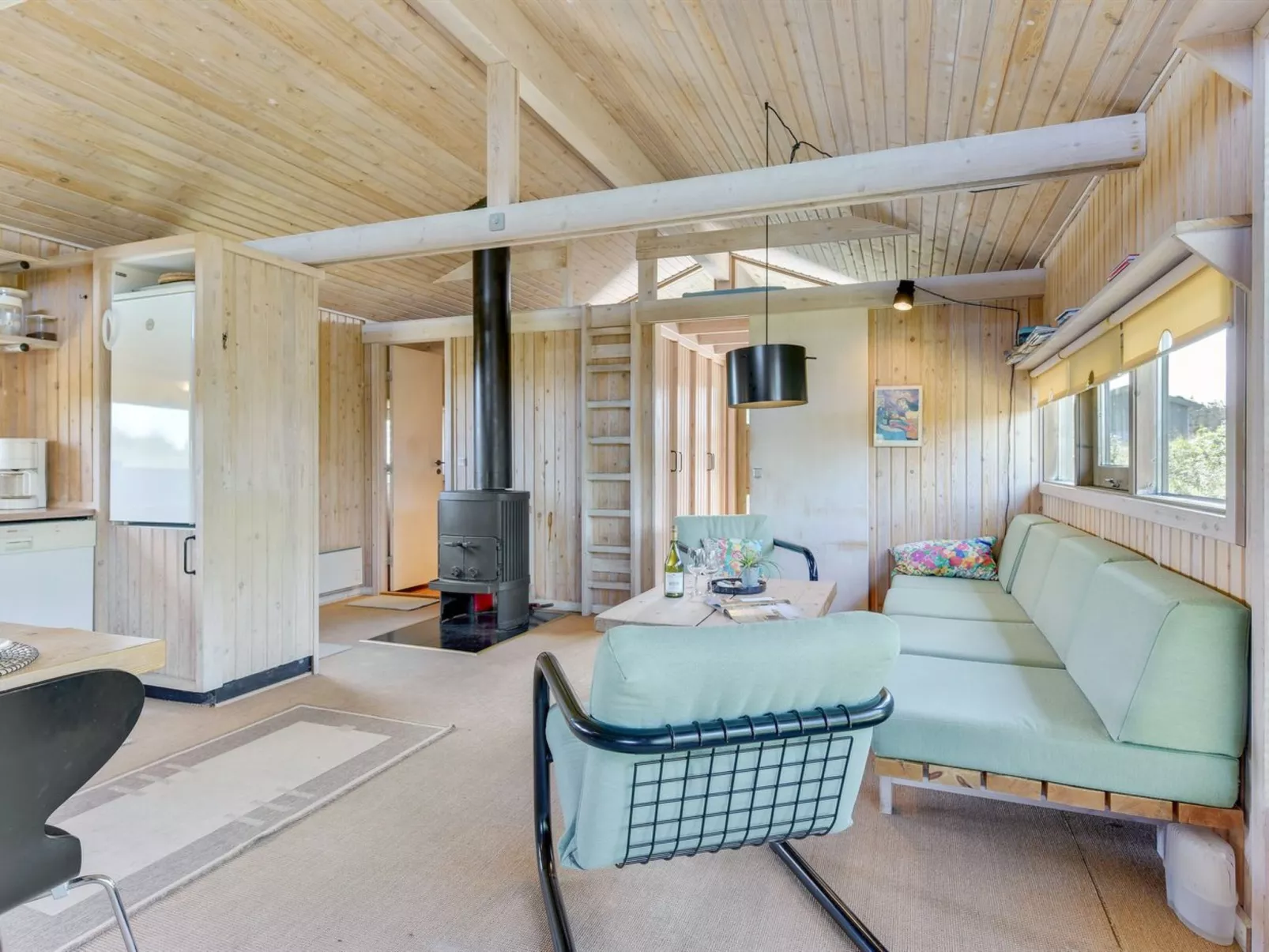 "Aiva" - 1.5km from the sea - Drinnen