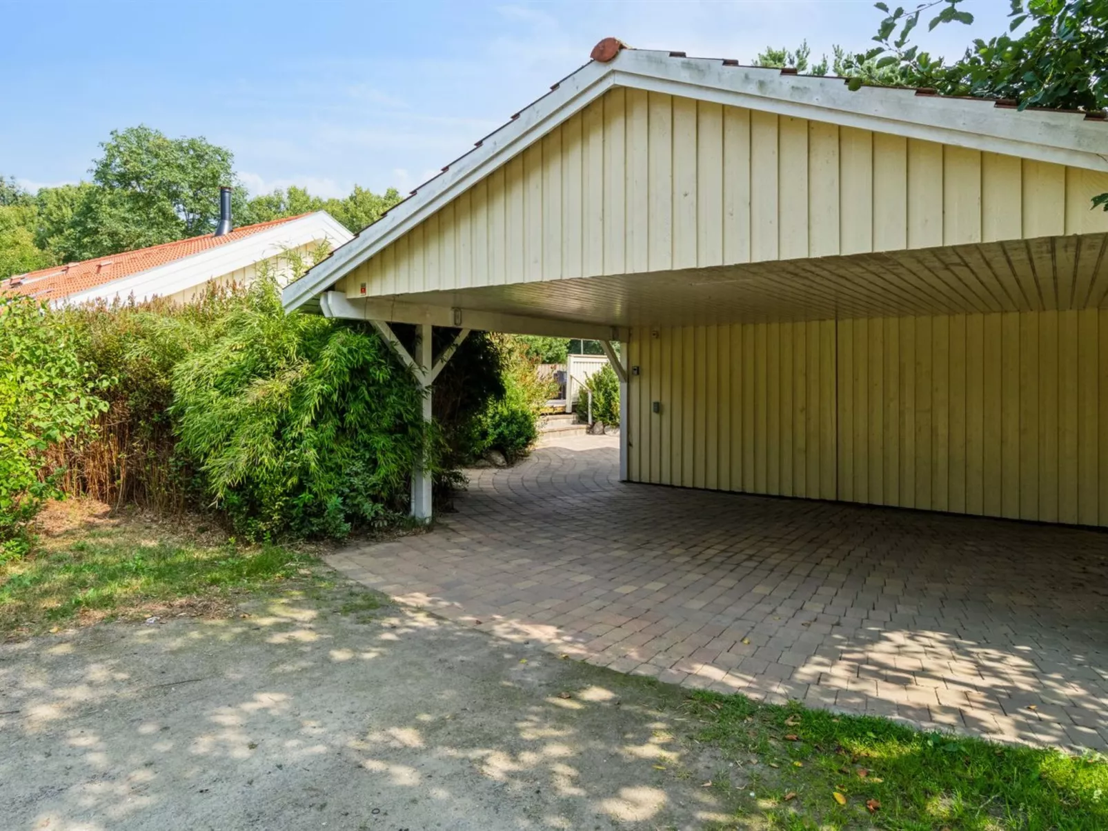 "Vamika" - 300m from the sea - Outside