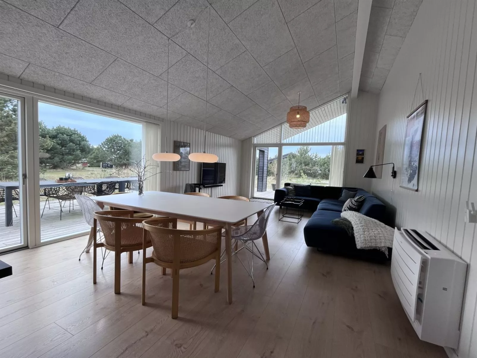 "Jale" - 900m from the sea - Drinnen