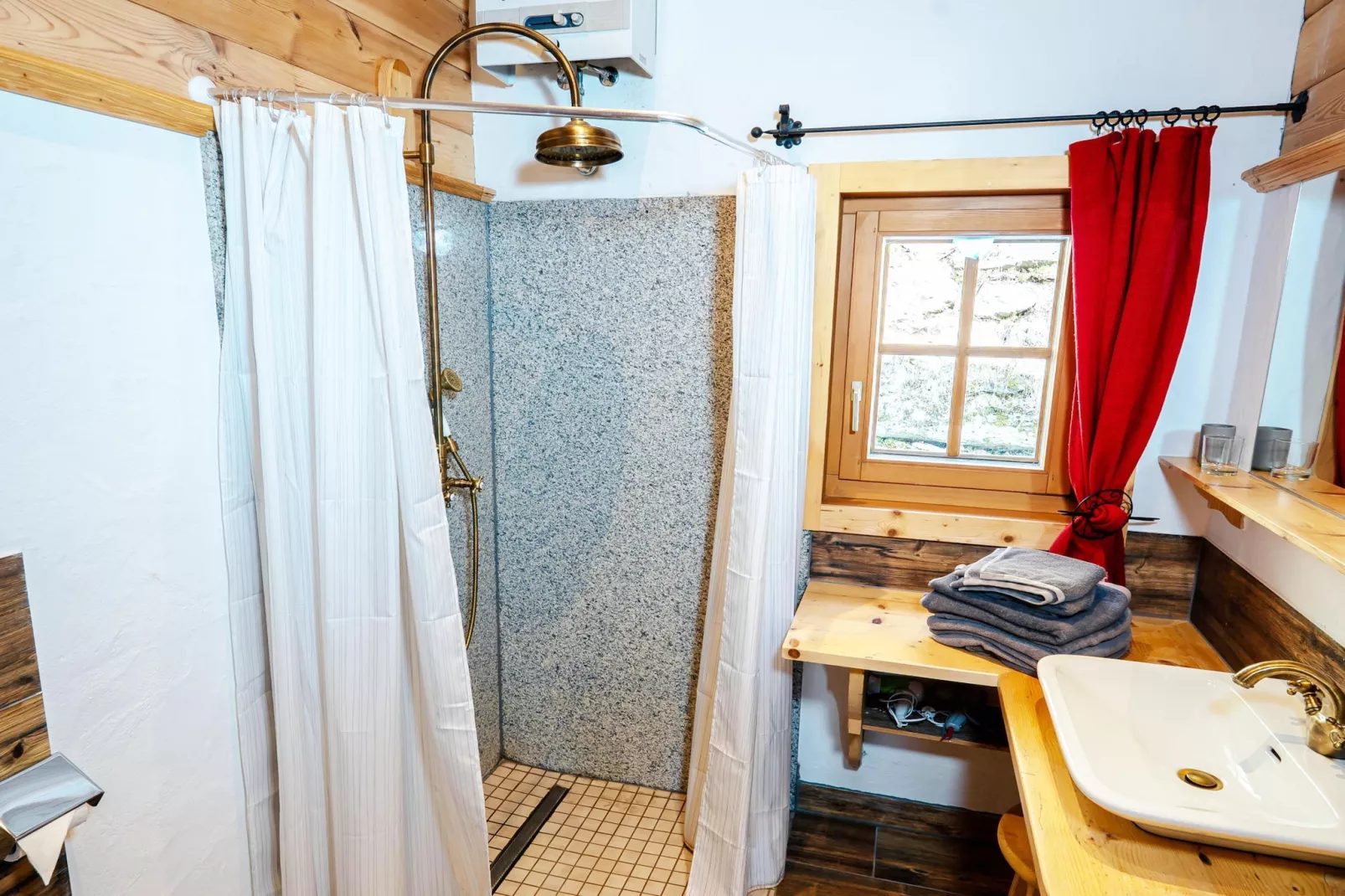 Edelweisshütte - Bathroom