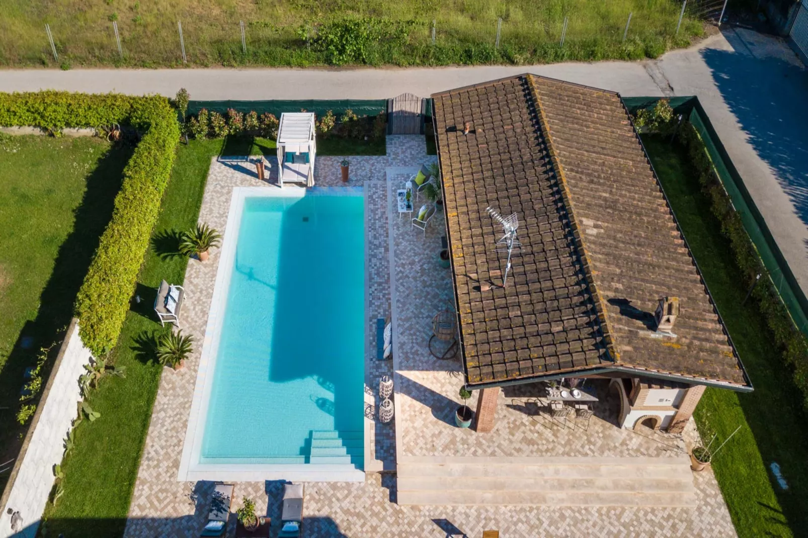 The Luxury Beach Villa - Schwimmbad
