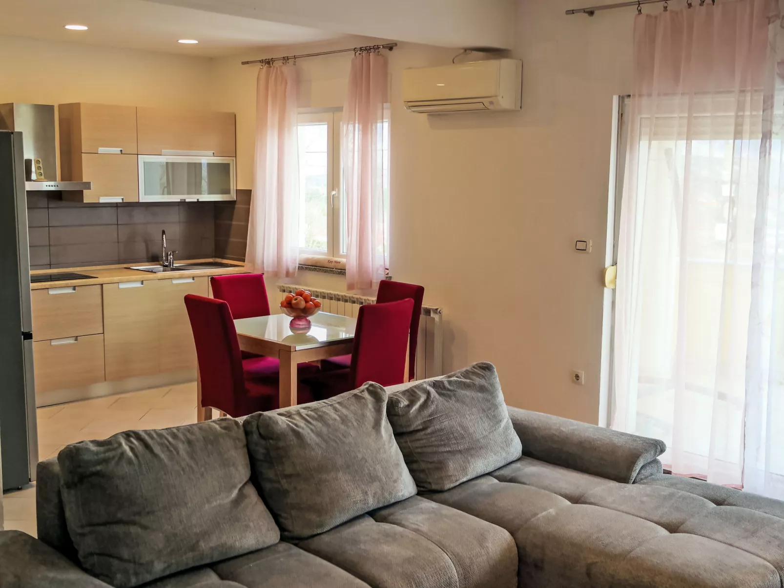 Appartement "Appartement Sarah" mit Balkon - Dedans