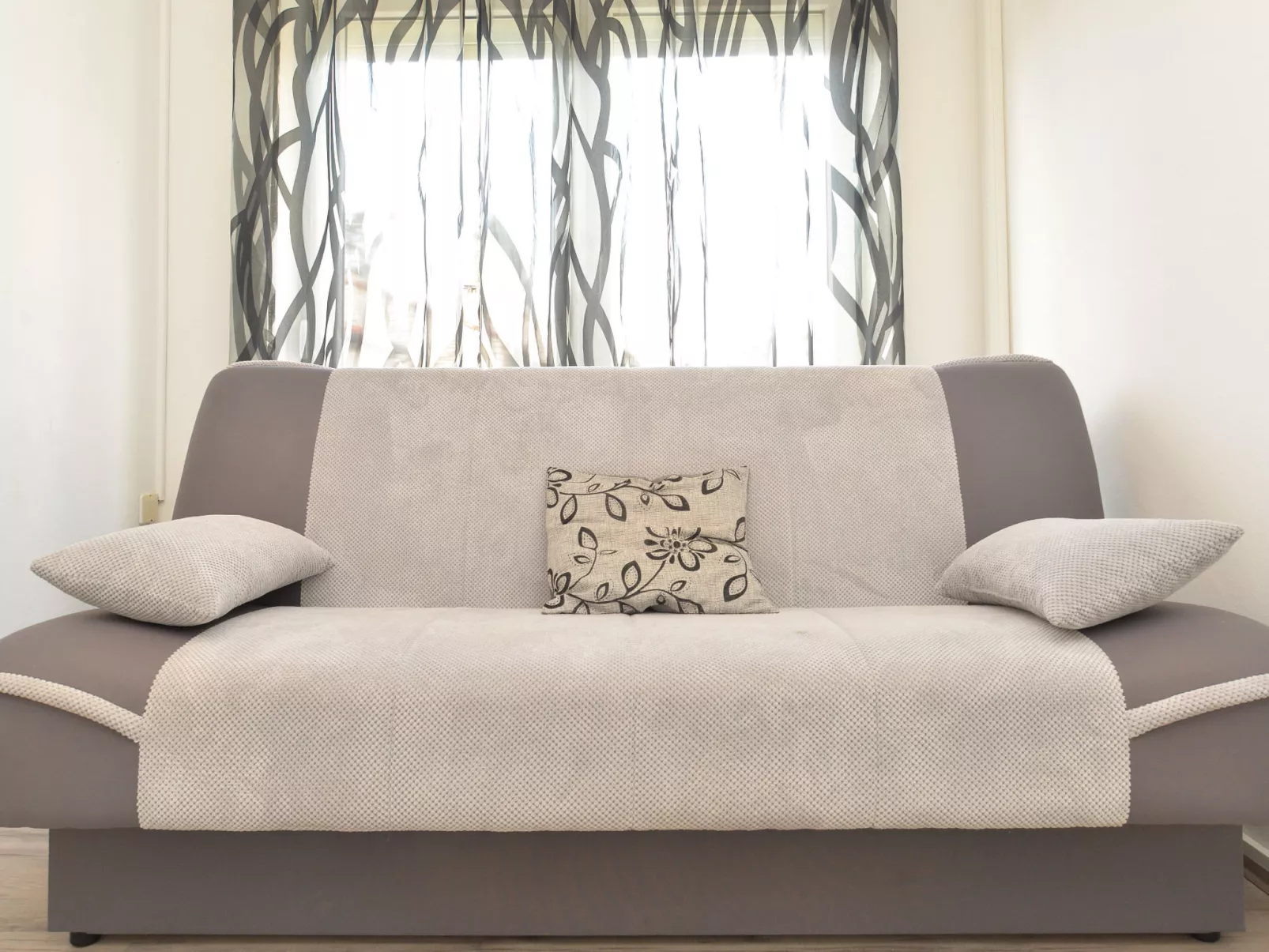 Apartment 1601 - Inside