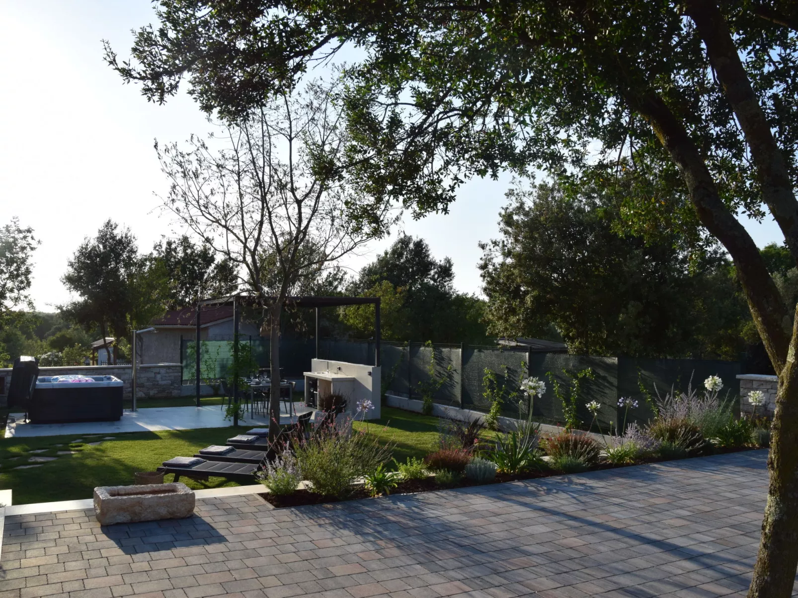 House 2306 - Outside