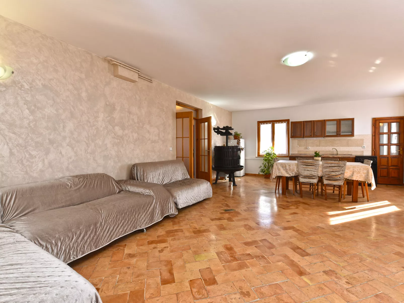 Apartment 1945 - Inside