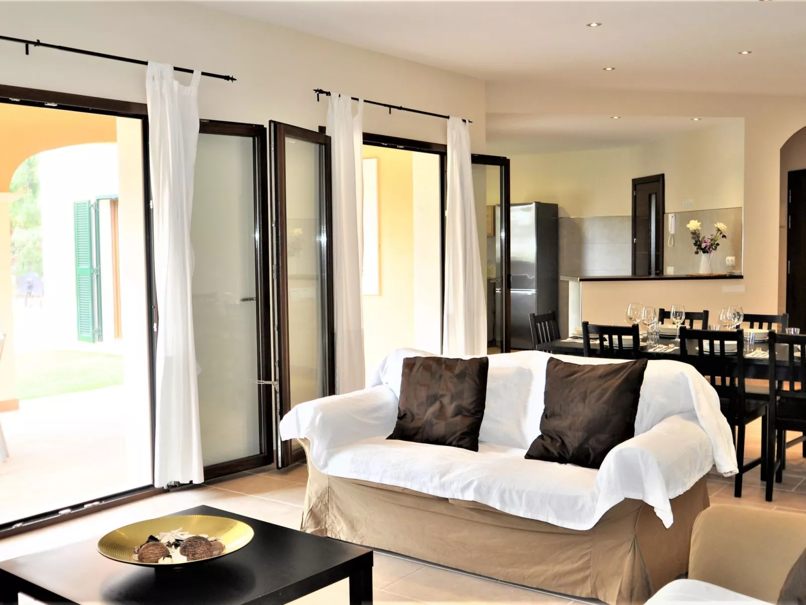VILLA MONICA en barrio residencial de Cala Pi para 6 personas con piscina priva - Drinnen
