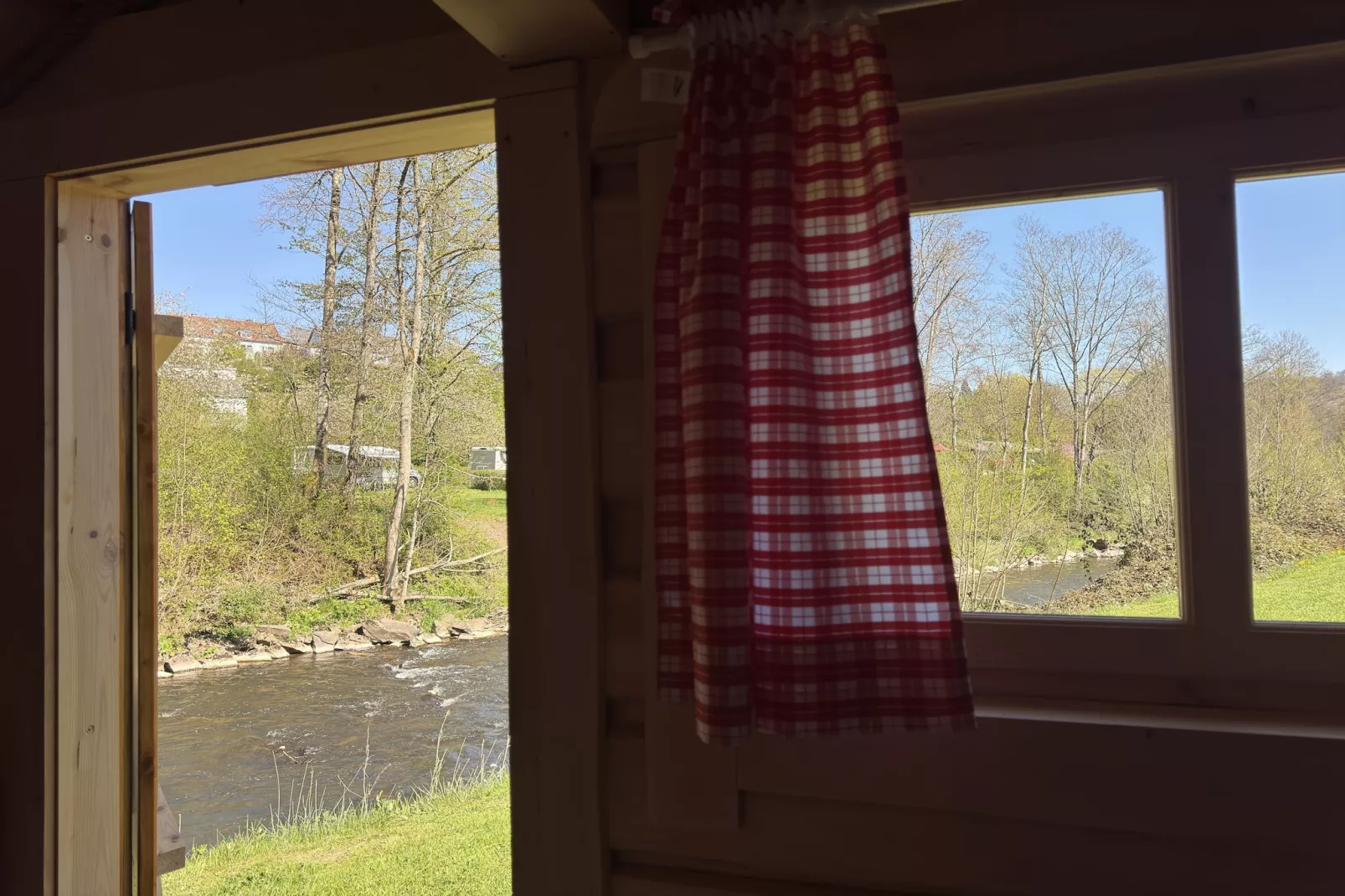 Eifelhütte Campingpark Eifel - Vue d'été